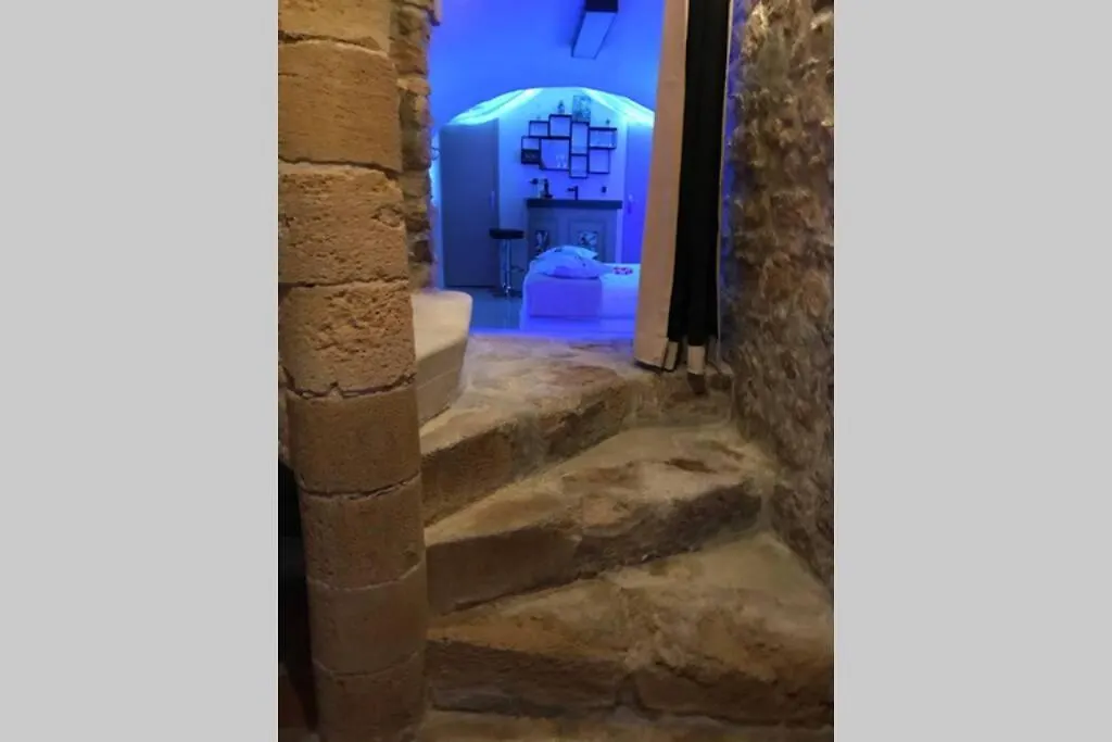 Les Secrets D'Alcove, Nuits Romantiques Avec Spa Aix-en-Provence