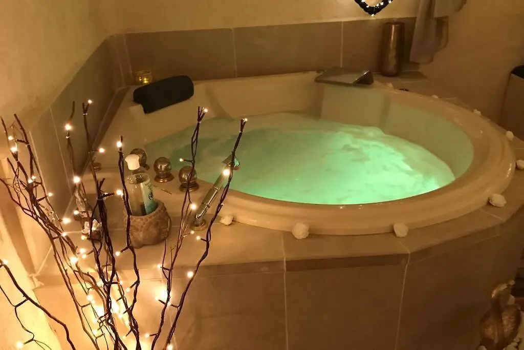 Apartment Les Secrets D'Alcove, Nuits Romantiques Avec Spa Aix-en-Provence